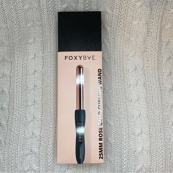 FoxyBae Rose Gold Single Barrel Curling Iron - 25mm - Picture 3 of 5